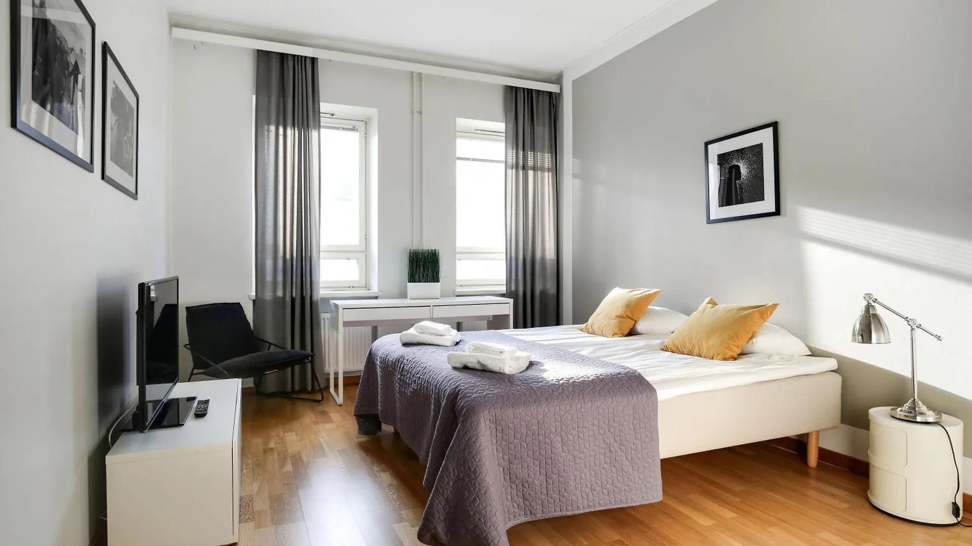 Kotimaailma Apartments Kamppi - 1Br In The City Center Helsinki