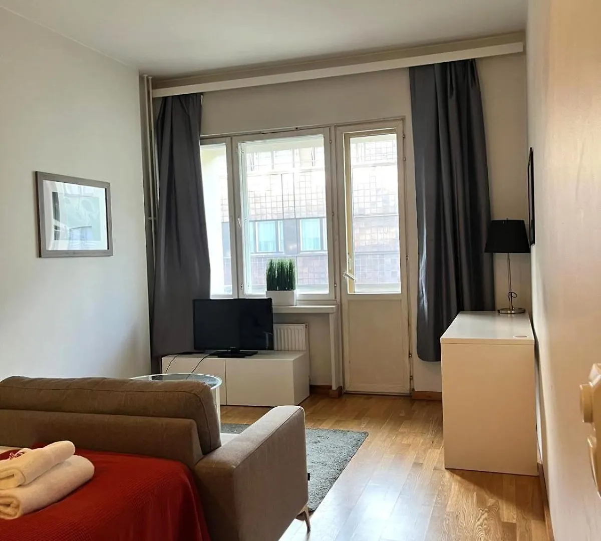 Kotimaailma Apartments Kamppi - 1Br In The City Center Helsinki